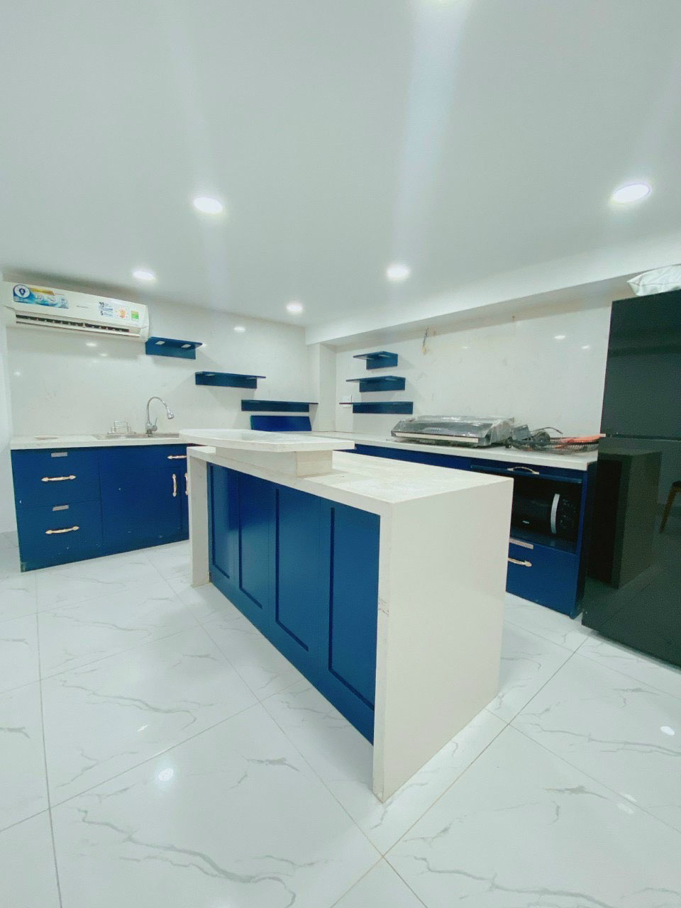 BÁN NHÁ Mặt tiền Thích Quảng Đức khu kinh doanh -thương mại : Tuyệt phẩm 3 lầu (4mx16m) kiến trúc Sydney
